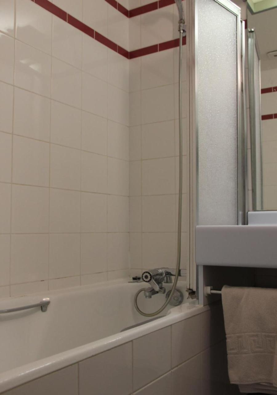 Hotel Le Catala Beaudéan Rom bilde